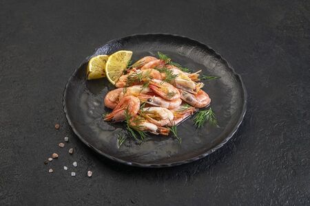 Креветки отварные