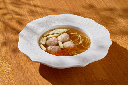 Куриный суп с фрикадельками