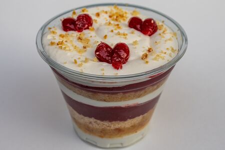 Молочная девочка клубника