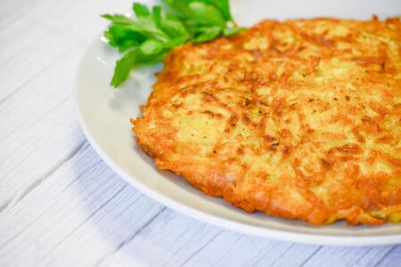 Свинина, запеченная в картофельной шубке