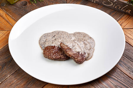 Медальоны из говядины