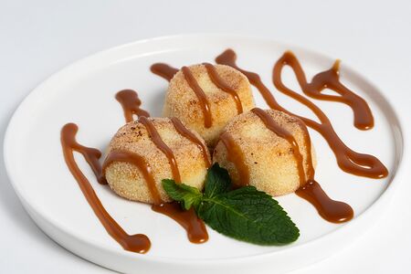 Сырники с карамелью 