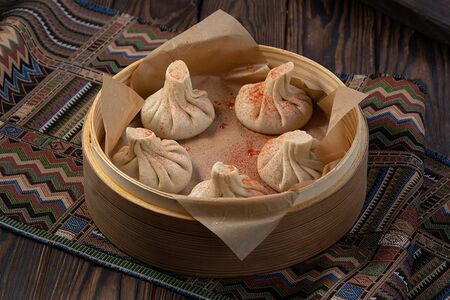 Хинкали с говядиной и свининой 