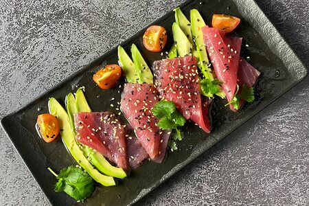 Севиче с тунцом под соусом понзу