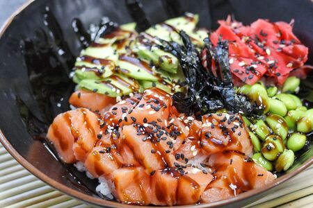 Поке с лососем