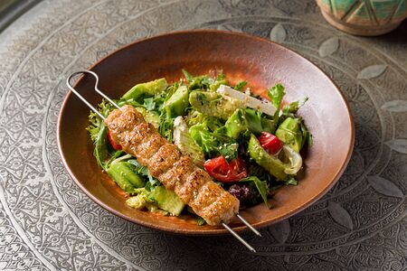 Кебаб-салат из креветок