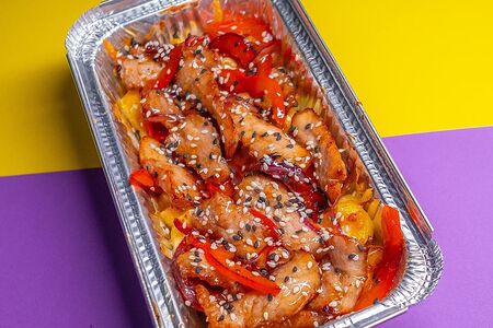 Mac & Cheese Свинина в кисло-сладком соусе