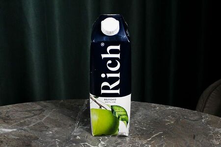 Rich Яблоко