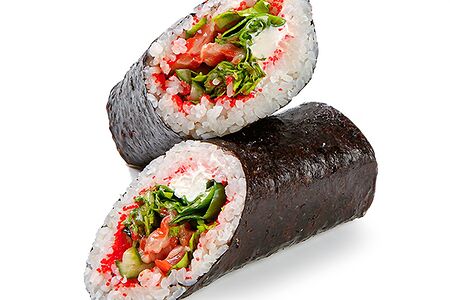 Стрит ролл с лососем