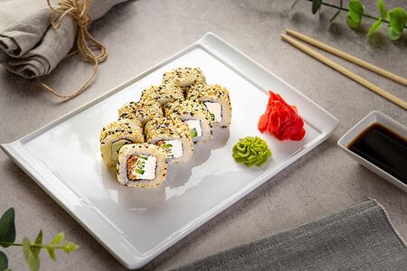 Роллы Токио