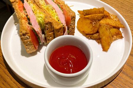 Сэндвич с пастрами из индейки 