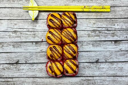 Запеченный ролл red chicken