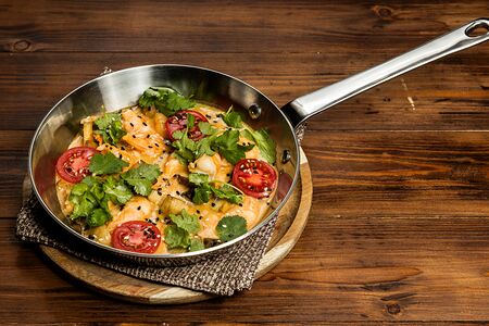 Тигровые креветки в соусе Том ям