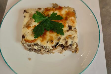 Жюльен с курицей и грибами