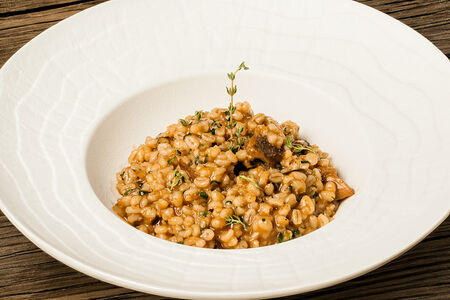 Перловая каша с белыми грибами