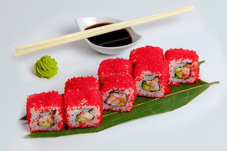 Теплый ролл Эби Темпура