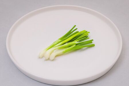 Лук зеленый свежий