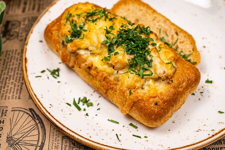 Жюльен куриный в хлебе		