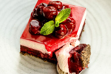 Вишневый торт