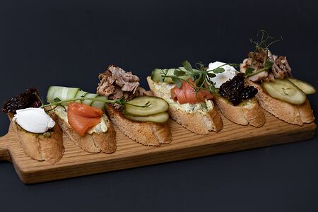 Брускетта ассорти