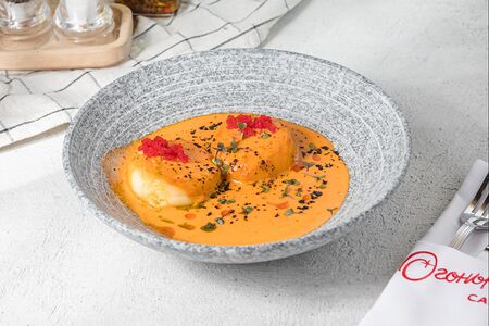 Соленые сырники с соусом биск