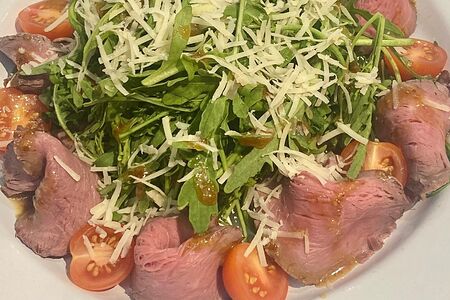 Салат с говядиной cу-вид