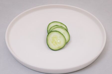 Свежий огурец