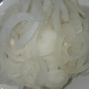 Лук маринованный