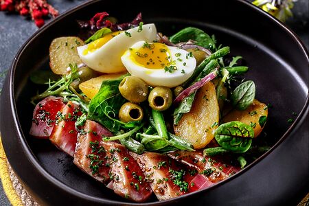 Салат Нисуаз с тунцом