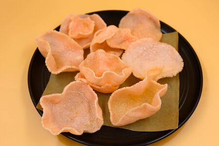 Креветочные чипсы