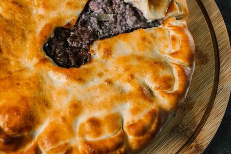Пирог с мясом