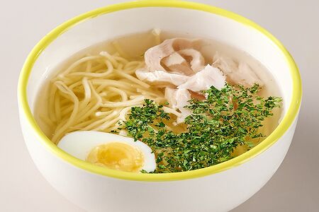 Куриный суп с домашней лапшой