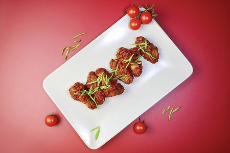 Крылья в томатном соусе маленькая порция