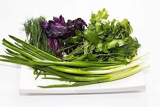 Ассорти из свежей зелени