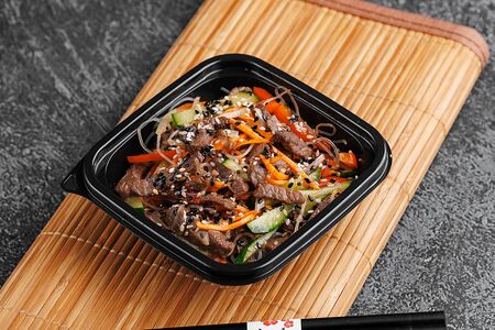 Фунчоза с говядиной