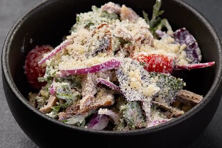 Салат с языком и грибами