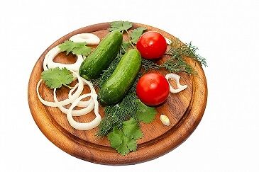 Ассорти из свежих овощей