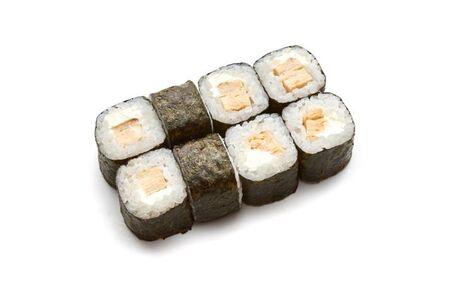 Маки с омлетом и сыром