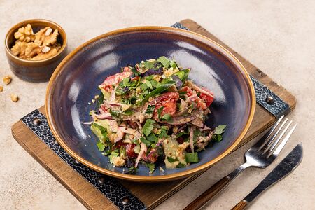 Салат по-грузински