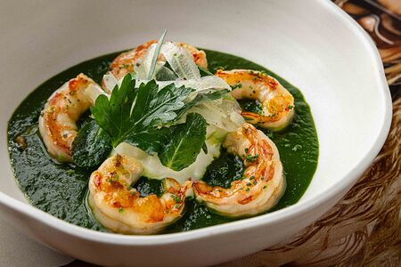 Креветки с зеленым карри