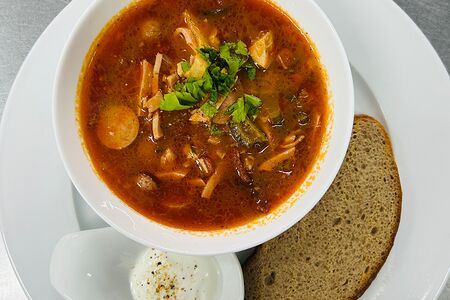 Солянка мясная 