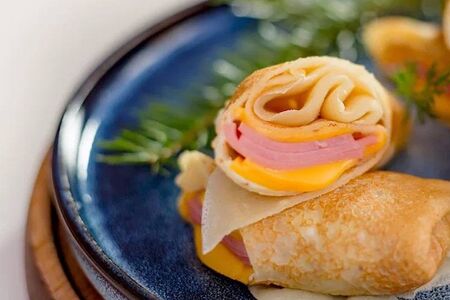 Блины с ветчиной и сыром 