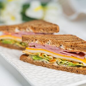 С ветчиной и сыром