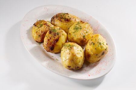 Картофель, запеченный на углях