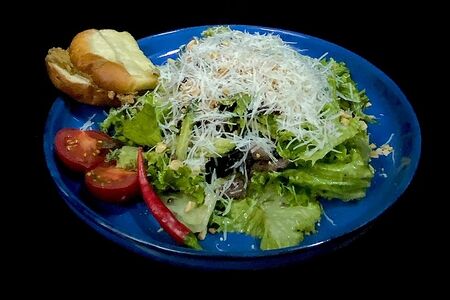 Теплый салат Платовский фирменный