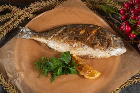 Дорадо на гриле 