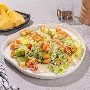 Цезарь с тигровыми креветками