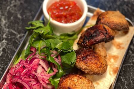 Шампиньоны на шампуре