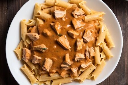 Макароны с куриной подливкой