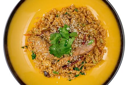 Жареный рис с уткой по-пекински